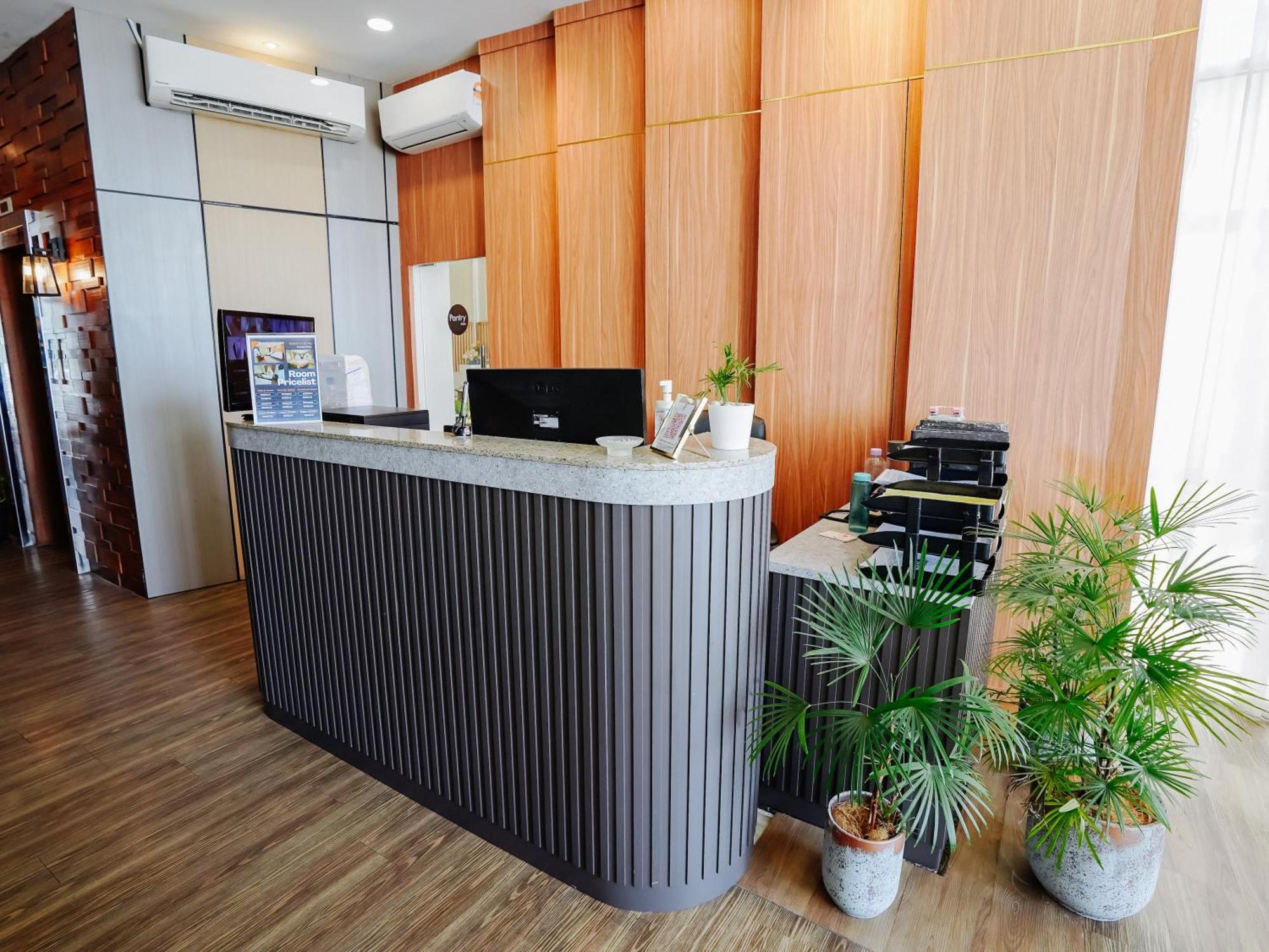 Wangs Hotel Gurney Drive George Town Extérieur photo